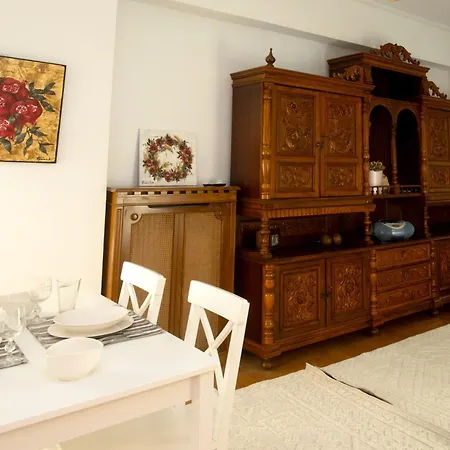 Kassandra Lovely Floor Appartment In Patriarchou Ioakim The Heart Of Kolonaki-2
